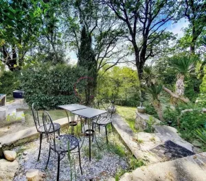 Image of Villa 3 bedroom with garden and swimming pool in Aix-en-Provence