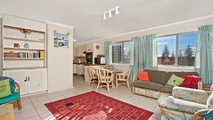 Image of Como Unit 5