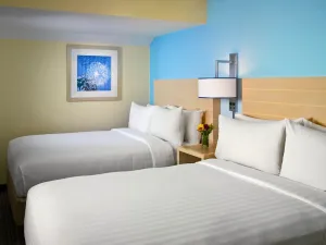 Image of Luxe Vacation Feel! 2 Family-friendly Units, Free Parking, Pool