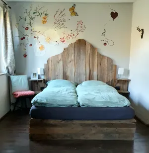 Image of 'Sissi' a charming apartment in a modern country house style
