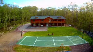 Image of 11 BR 8 BA BASKETBALL MOVIE THEATRE HOT TUB FIRE PIT ON 8 ACRES SLPS 30!