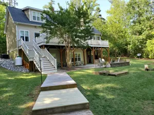 Image of Hart Haven - PeaHill Creek - Lake Gaston NICE!