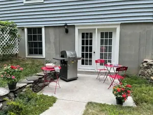 Image of Sweet spot studio on village outskirts