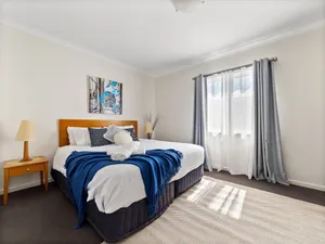 Image of Modern canal apartment sleeps 2