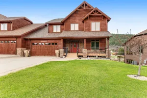 Image of Spacious 3-story home w\/private hot tub, pool table, firepit, electric fireplace