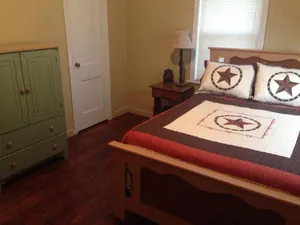 Image of Cowboy Home 1 mile to Post! - Corner Grocery