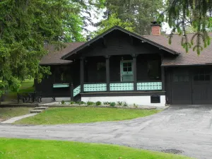 Image of Carriage House Cabin sleeps 4 with 1 Bathroom