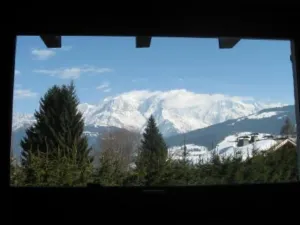 Image of Large familial chalet