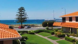 Image of Bayside Apartment Rockingham, opposite the beach