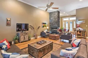 Image of Centrally Located Urban Townhome