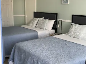 Image of LOCATION!Charming, cozy home like hotel room