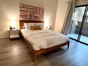 Image of Amazing Location 2 Bedroom Condo by River Walk