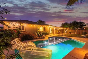 Image of Hot Tub, Heated Pool, Mini Golf, BBQ, 500 Mbps, 50in TV, Old Town