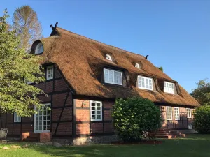 Image of Reet und Meer - Reetdachhaus Beckerwitz, Apartment lake view with sea view