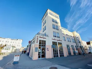 Image of Georgine
