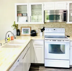 Image of Arboretum 1BR Retreat - Walk to River Trail