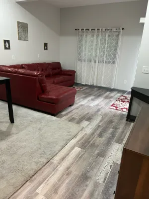 Image of Lovely 2 bedroom rental unit with free parking