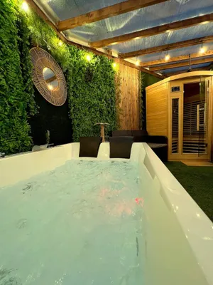 Image of SPA de charme 6 pers avec Jacuzzi & Sauna privatifs au coeur de ville - Esprit Coco