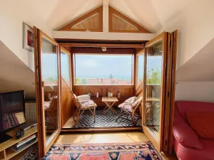 Image of Balcony of the Palatinate - apartment, shower and bath, toilet, 1 bedroom
