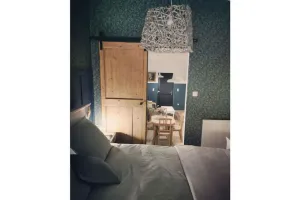 Image of Just outside Arras * Cottage* Garden * Netflix