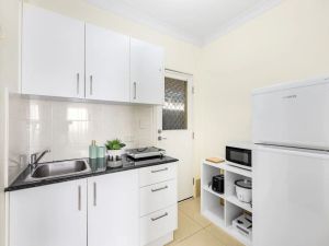 Image of Homy Self Contained Unit Sunnybank CBD Street Parking