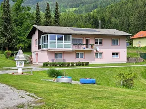 Image of Beautiful apartment with mountain views