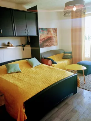 Image of ♥ Very bright studio with balcony near the thermal baths and at the foot of the shops