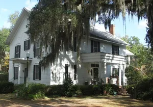 Image of Southern Colonial Home Liberty County West End  very close to Fort Stewart