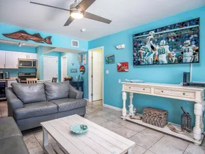 Image of Fishing Till Sunset 1bed\/1bath Condo w\/Pool & dock