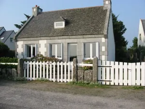 Image of Single-storey house facing the sea at Le Cabellou in Concarneau