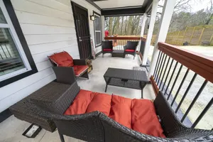 Image of Cozy 3 bedroom house private.  Check airbnb.com\/h\/andrehostsatl for reviews.