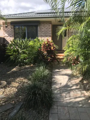 Image of Burleigh Waters Retreat - Point of Difference - east coast holidays online