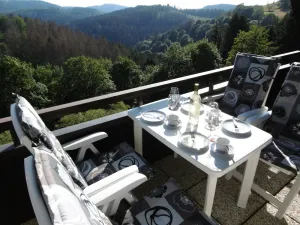 Image of Large vacation apartment with 180-degree views of the mountains