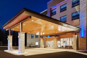 Image of Holiday Inn Express & Suites Chicago North Shore - Niles by IHG