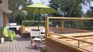 Image of Renovated Beach Cottage, 1\/2 Mile Walk to East Beach
