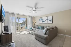 Image of \"Rip Tide\" (2 Bed \/ 2 Bath) - 1465sqft Amalfi C121