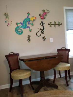 Image of “The Giggling Gecko”