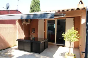 Image of Mazet for 6 people in a domain with a pool located in the Gulf of Saint-Tropez