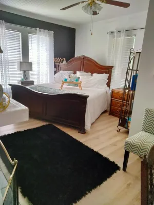 Image of Large 3 room suite including coffee bar , TV