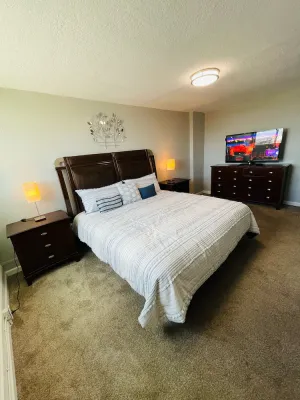 Image of Sunset Heights Historic 1- Bedroom Apartment