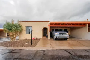 Image of Unique Townhome on Tucson's  Scenic NE side located near work & fun places.