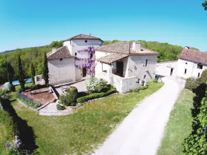 Image of Magnificent Quercy Blanc house in the heart of the Cahors vineyards