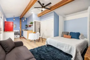 Image of Adorable & Pet Friendly-Close to U and Downtown!
