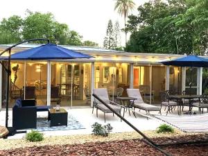 Image of Dog Friendly\/Fenced Island Oasis-Large Outdoor Space\/Minutes to Beach, Downtown
