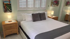 Image of Billy's Resort- Men Only - Solo Hombres
