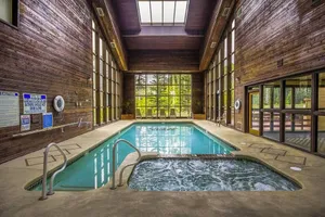 Image of Condo 117, Wifi, Community Pool, Jacuzzi, Lounge,