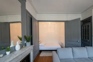 Image of Appartement de charme dans le 6e - central