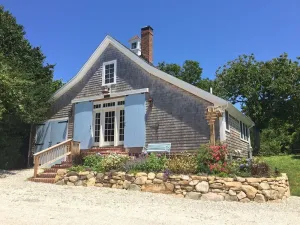 Image of Step back in time in this beautifully maintained antique horse barn cottage!!