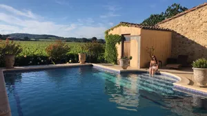 Image of Beautiful 2nd floor apartment with swimming pool in the heart of the vineyards near Pézenas