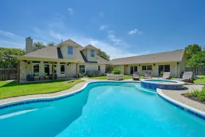 Image of Downhome Texas Retreat; 16 Beds; Pool, Hot tub, 12 min to Downtown